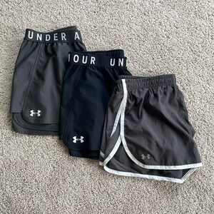 Under Armour short bundle